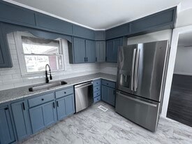 Building Photo - 3700 Cairnbrook Ct