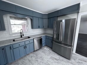 Building Photo - 3700 Cairnbrook Ct