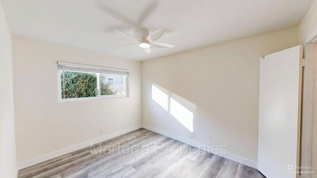 Building Photo - 286 Costa Mesa St