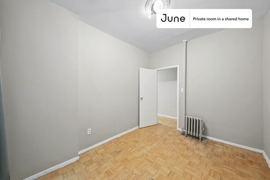 Building Photo - Room in Shared 3 bed/1 bath home in Hamilton Heights