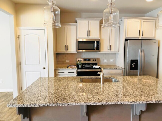 Building Photo - 15104 Meacham Farm Dr