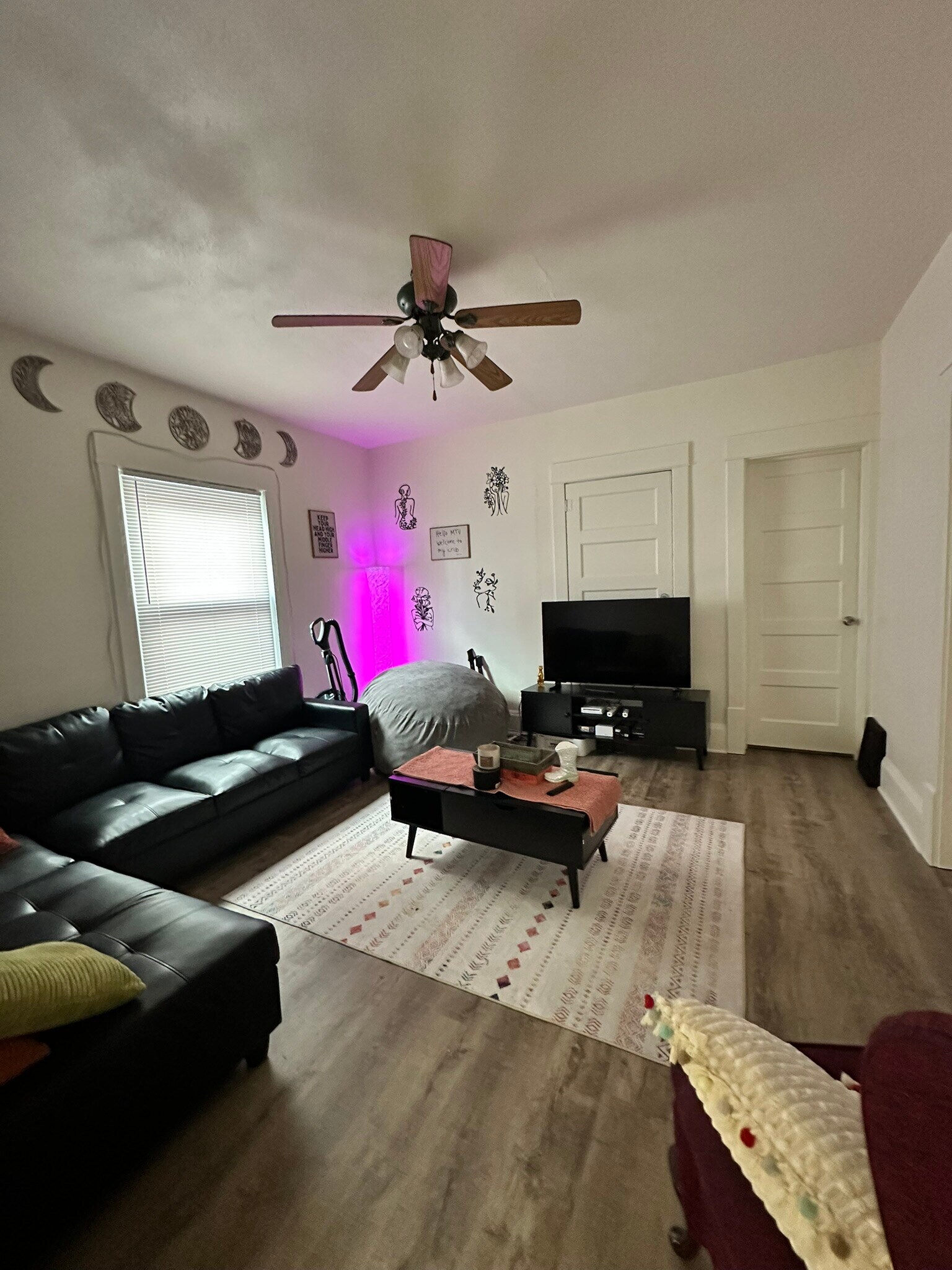 Building Photo - 537 S Water St