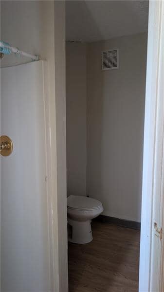 Building Photo - 585 Fayette St