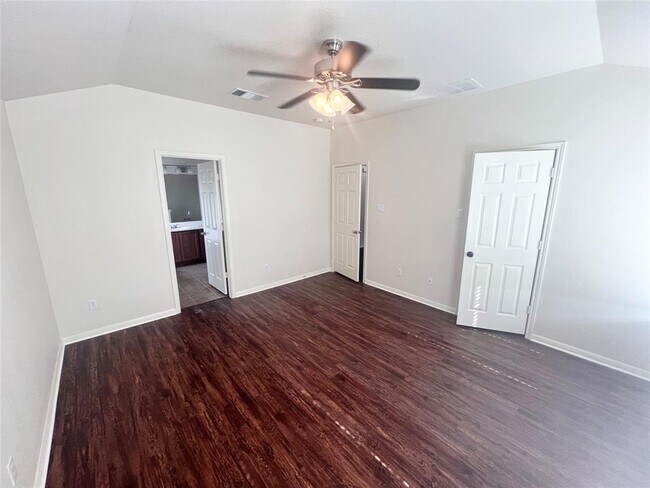 Building Photo - 476 Nottingham Loop