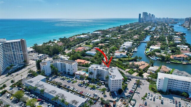 Building Photo - 3181 S Ocean Dr