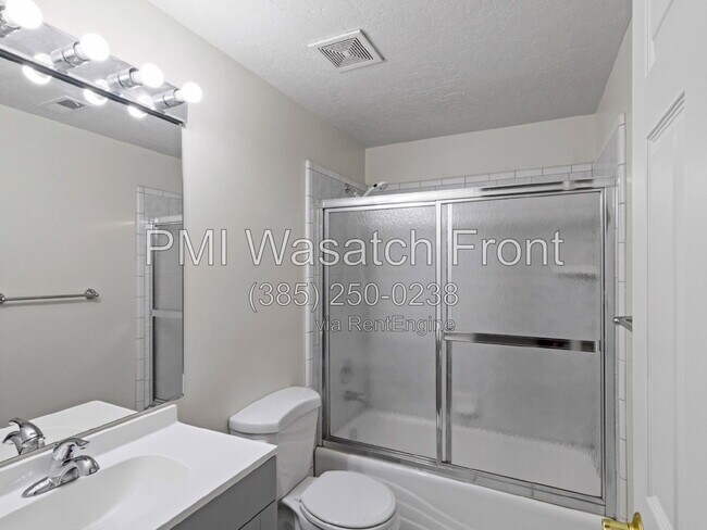Building Photo - 3211 S 945 E