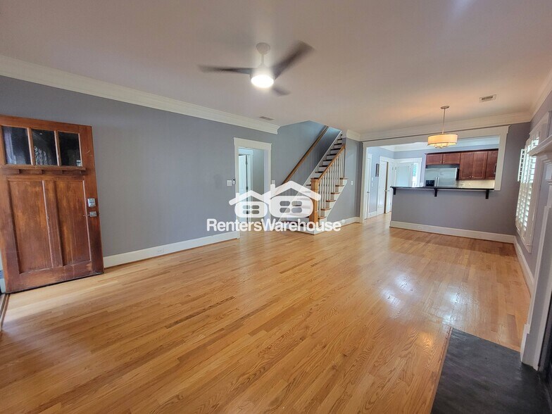 Building Photo - 1357 Benteen Park Dr SE