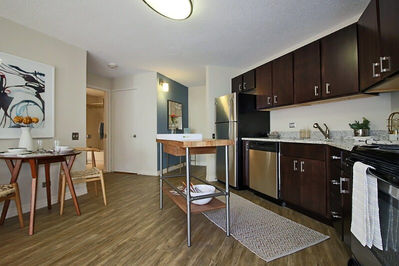 Building Photo - 9 W Chestnut St