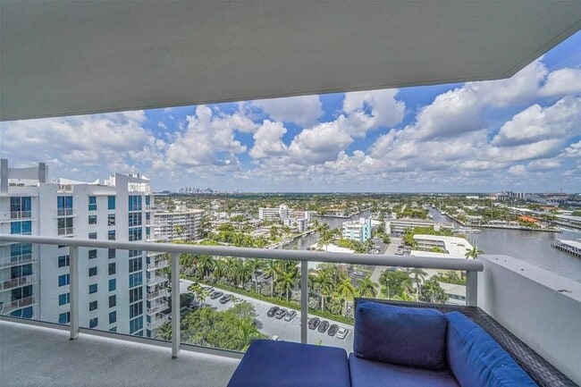 Building Photo - 2841 N Ocean Blvd