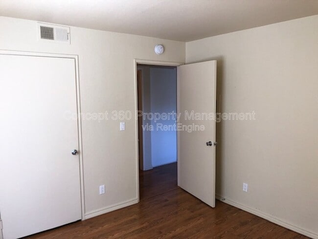 Building Photo - 15000 Downey Ave