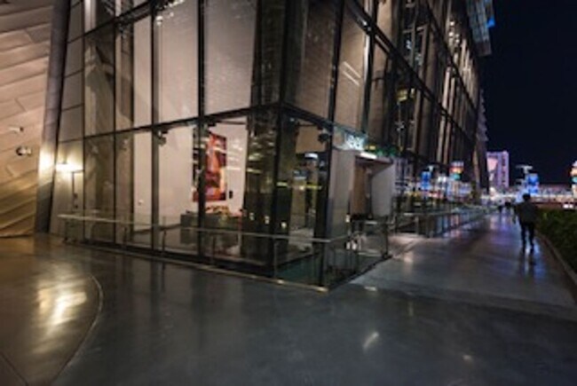 Building Photo - FANTASTIC 1 Bedroom at Veer Towers.