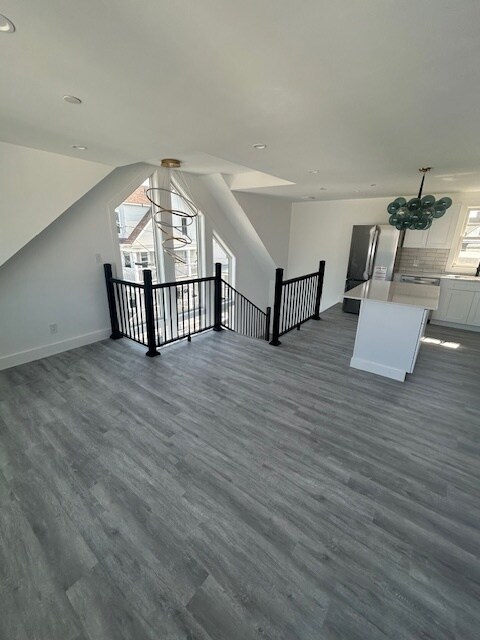 Building Photo - 58 Cutler St