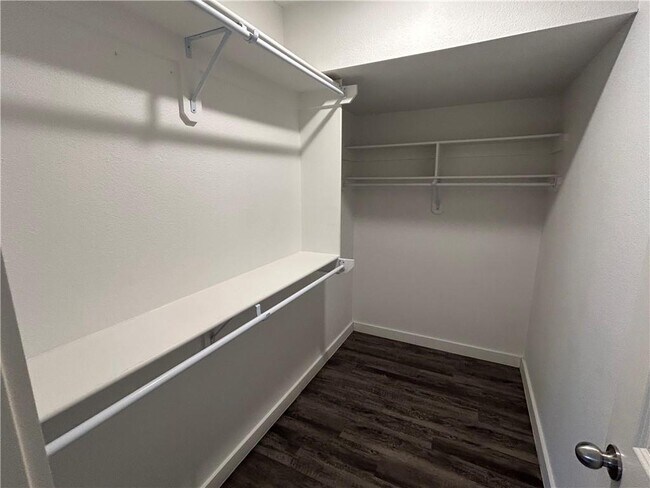 Building Photo - 1130 N Turner Ave