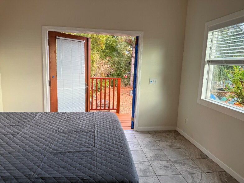 Building Photo - 4284 Maybelle Ave