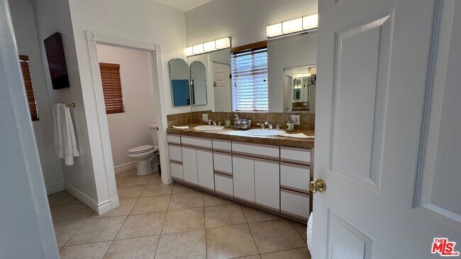 Building Photo - 29934 Triunfo Dr