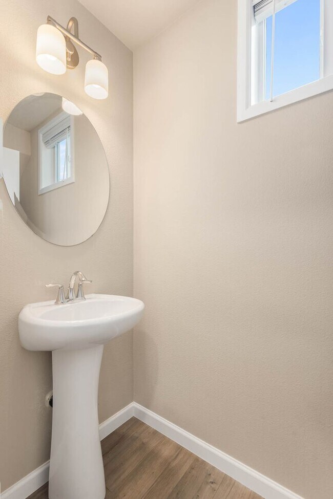 Building Photo - 25800 203rd Ave SE