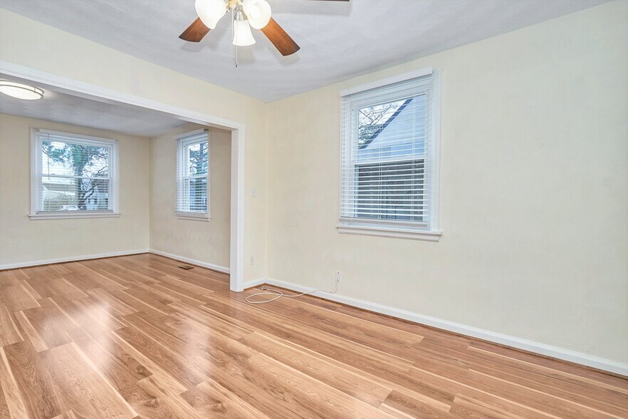 Building Photo - 3502 Commonwealth Ave