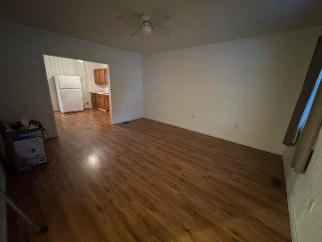 Living Room - 308 Stewart St