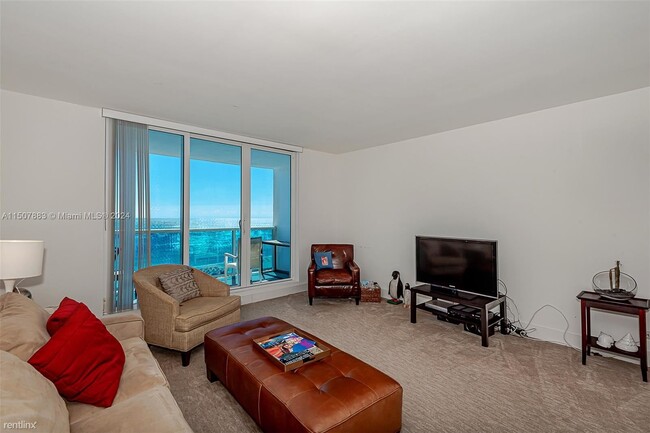 Primary Photo - 1 br, 1.5 bath Condo - 2301 Collins Ave Ap...