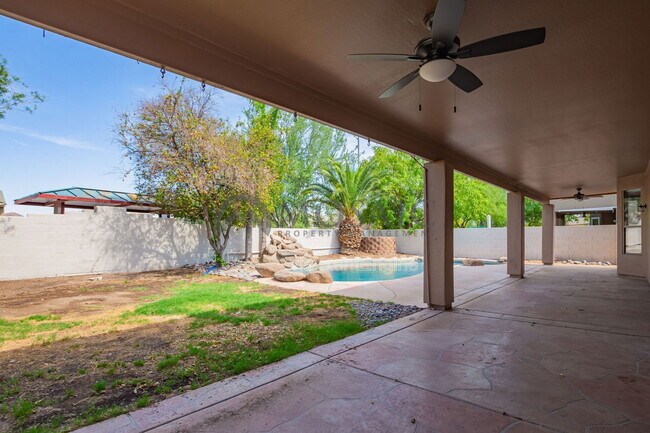 Building Photo - 13719 N 93rd Way