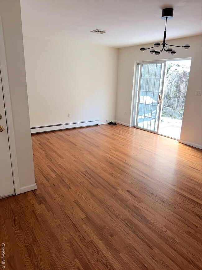 Building Photo - 219 Mary Lou Ave