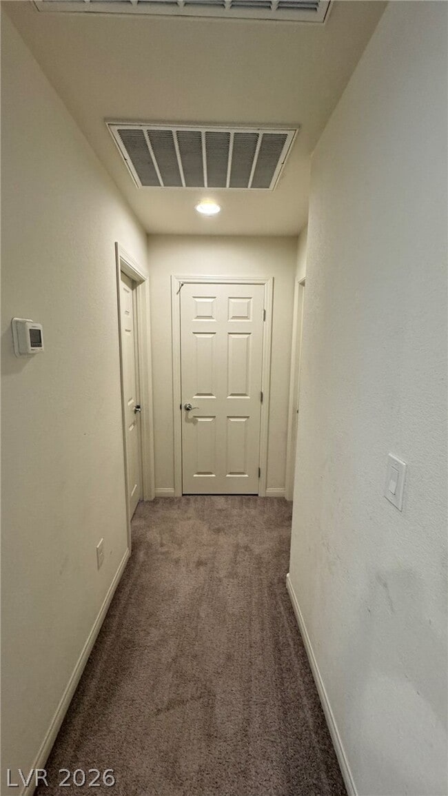 Building Photo - 5035 Lakewood Creek Ave