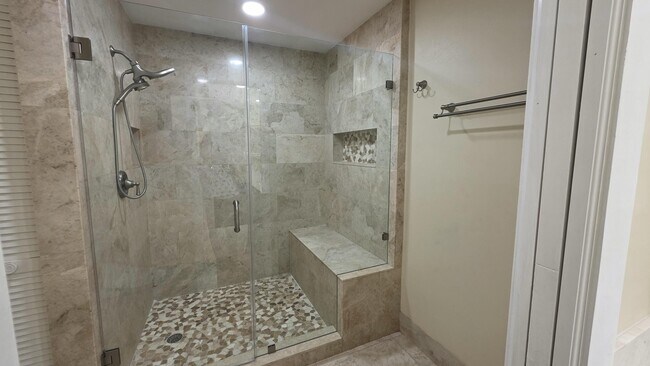 Building Photo - 7743 La Mirada Dr