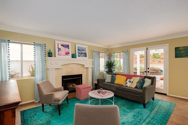 Building Photo - Carlsbad Home 3 Bedroom + retreat, 2.5 Baths 2 Car Garage