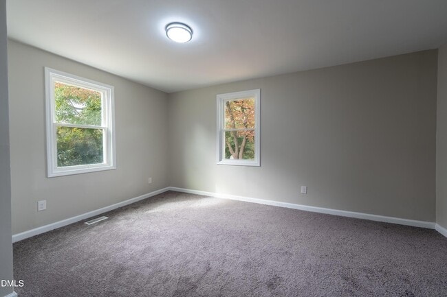 Building Photo - 1001 S Layton Ave