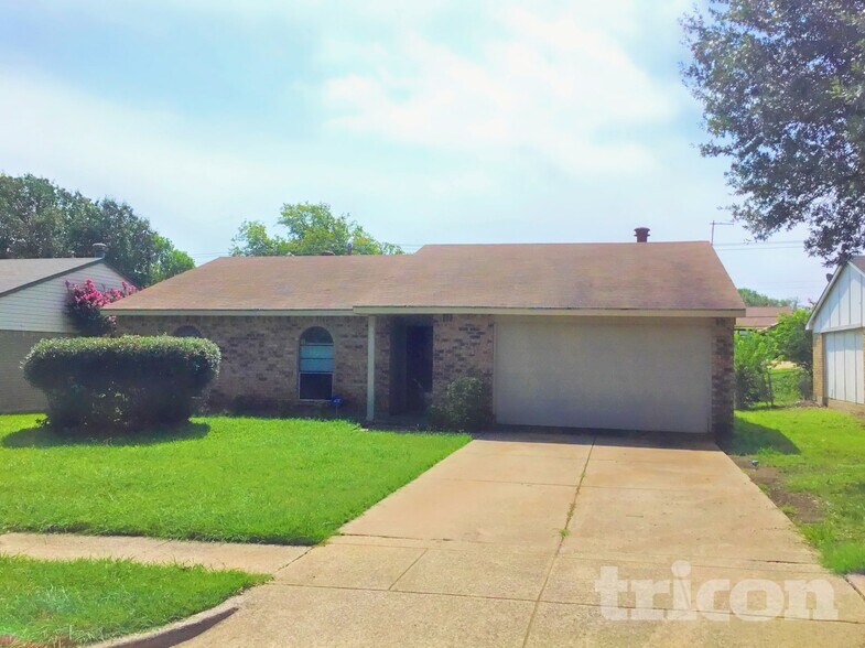 Building Photo - 9324 Timberbluff Rd