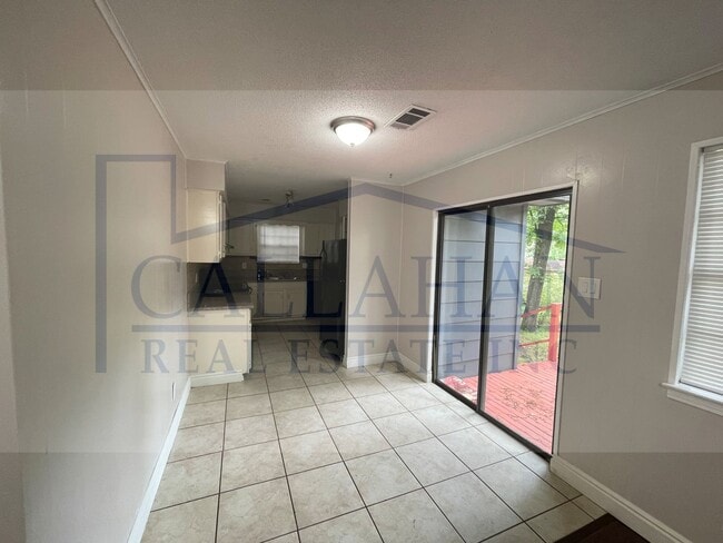 Building Photo - Sherwood 3 bedroom Home