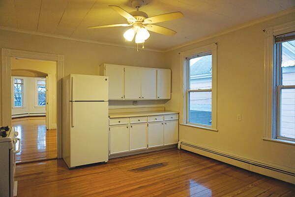 Building Photo - 159 Brown St