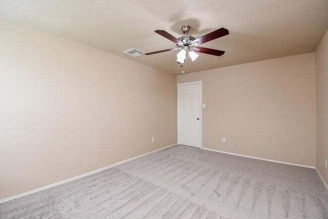 Building Photo - 9602 Siano Pines Dr