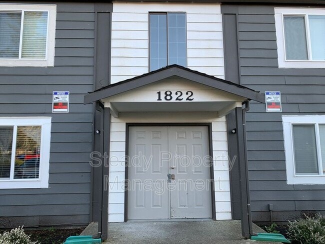 Primary Photo - 1822 S 95th St