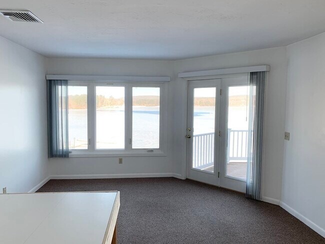 Building Photo - 112 Beacon Park Rd