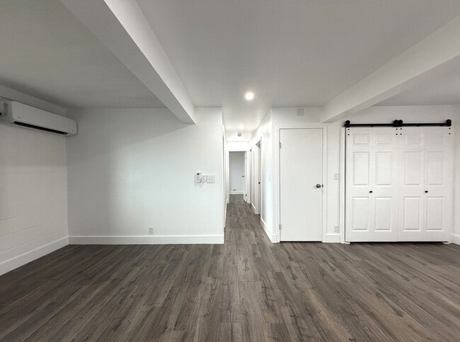 Building Photo - 99-1350 Halawa Hts. Rd. - B