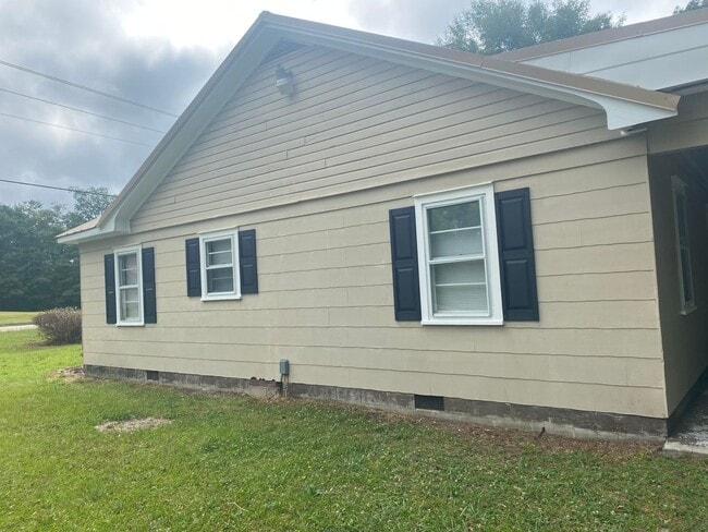 Building Photo - 3 Bed 1 Bath House in Washington