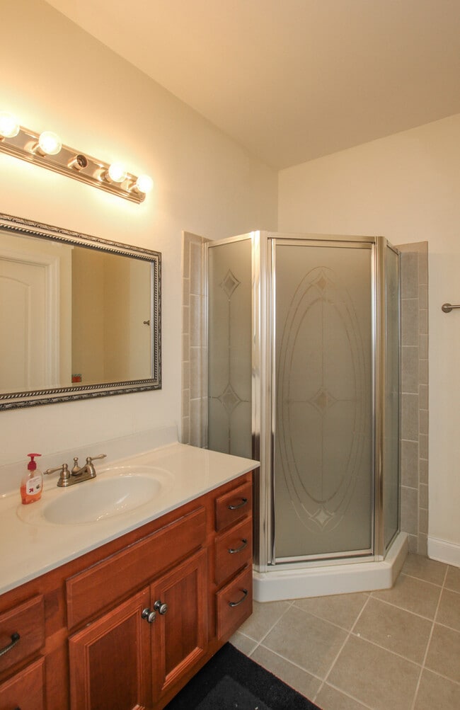 Building Photo - 5930 Obrien Ave