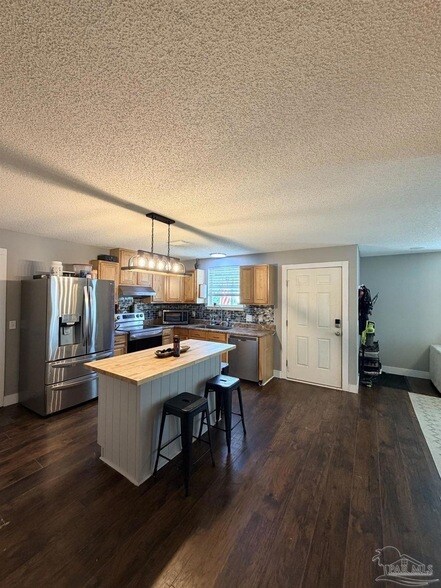 Building Photo - 5877 Tryton Cir