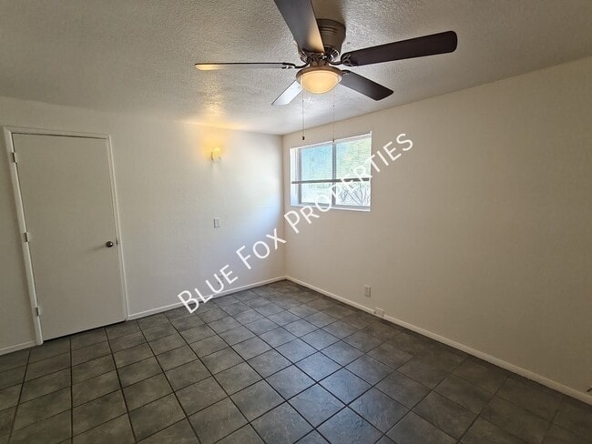 Building Photo - 275 E Norma Ln