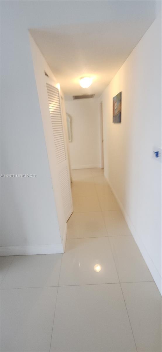 Building Photo - 1985 S Ocean Dr