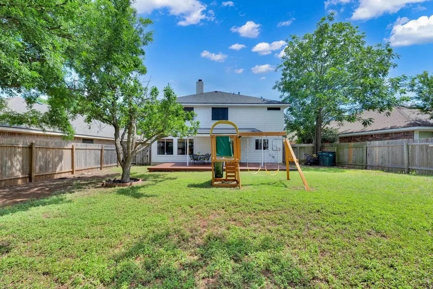 Building Photo - 16914 Dorman Dr