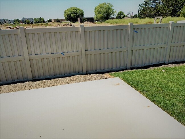 Building Photo - 6 MONTH LEASE AGREEMENT!