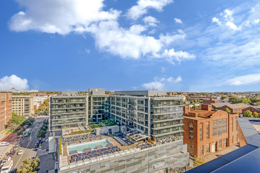 Building Photo - 1300 4th St SE