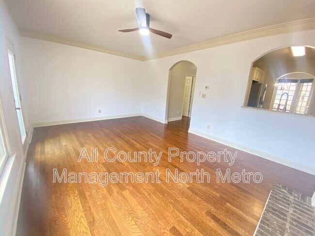 Building Photo - 3911 High Dove Way SW