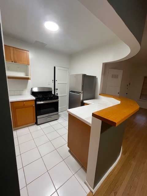 Kitchen - 907 14th St