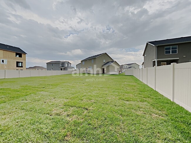 Building Photo - 1338 E White St