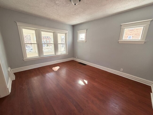 Building Photo - 7840 S Saginaw Ave