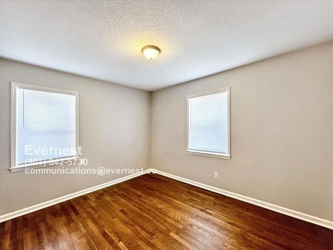 Building Photo - 1403 Moss Point Dr