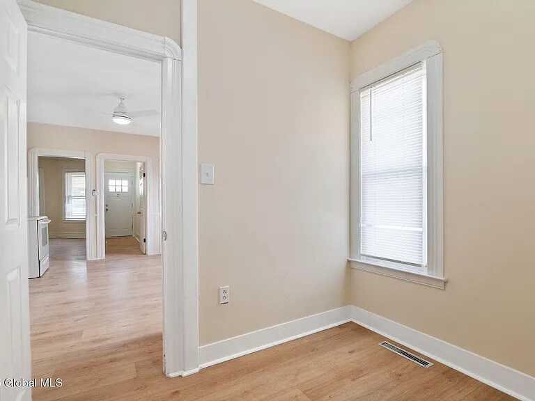 Building Photo - 1237 4th Ave